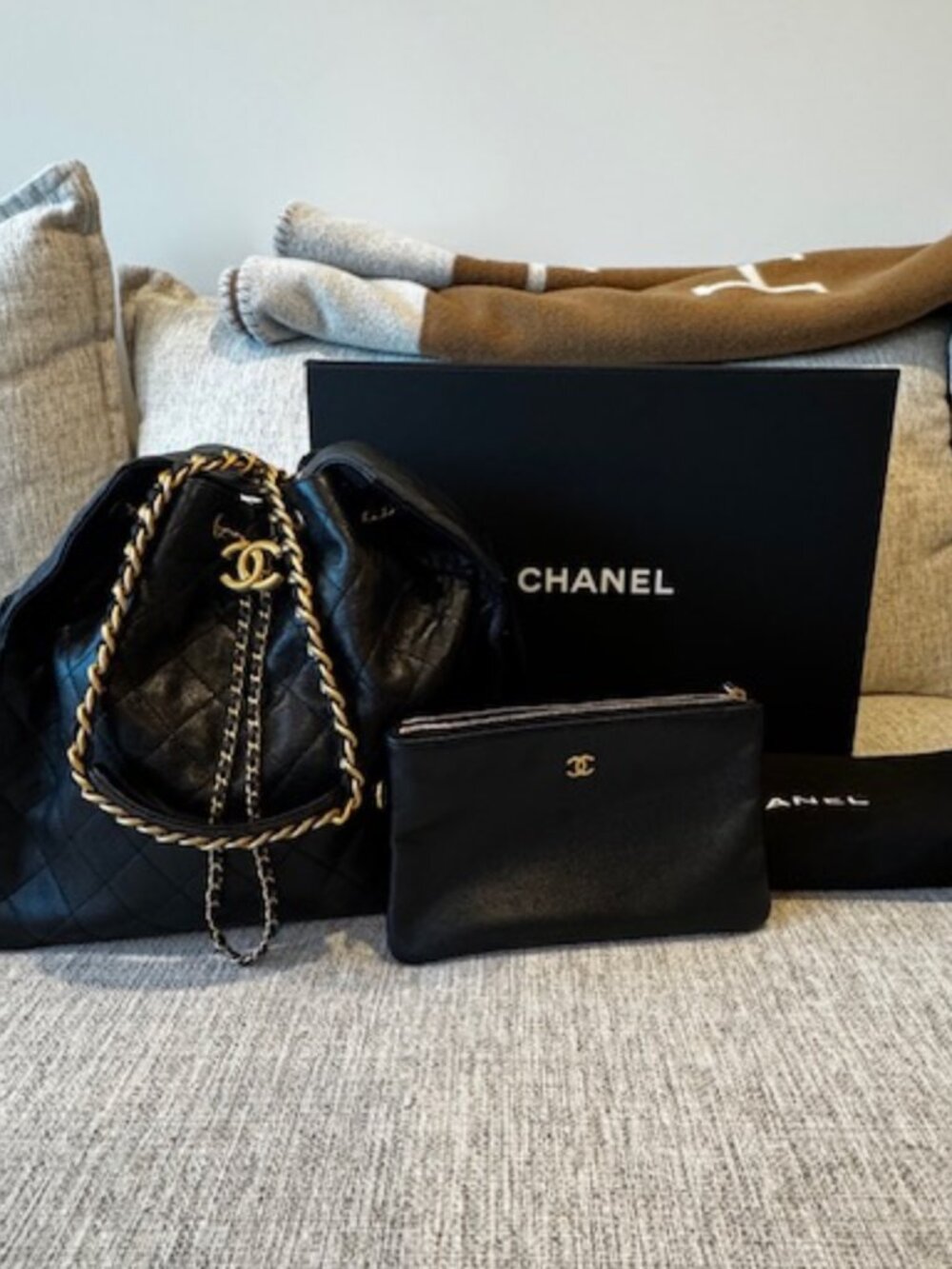 Authentic Chanel 25 Bag Medium Black Quilted Caviar Leather